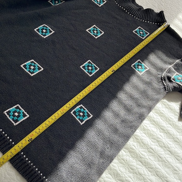 Vintage Crochet Knit Women's Maggie Lawrence Collection Mock Neck Sweater - Picture 13 of 13